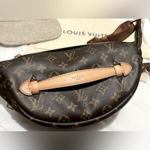 SOLD !! Louis Vuitton Bumbag Monogram ❤️